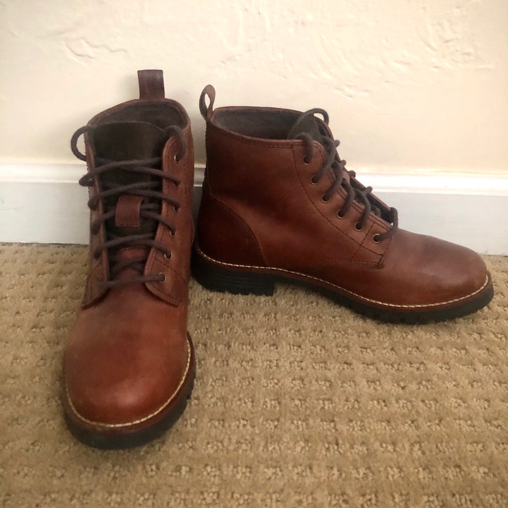 Cole Haan Leather Lace Up Boots, size 5.5